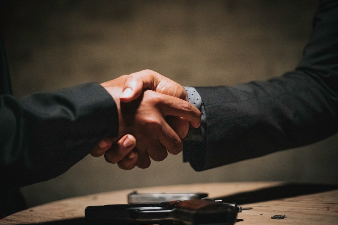 智慧养老物联网设备部署方案：紧急呼叫系统的技术选型与实施要点